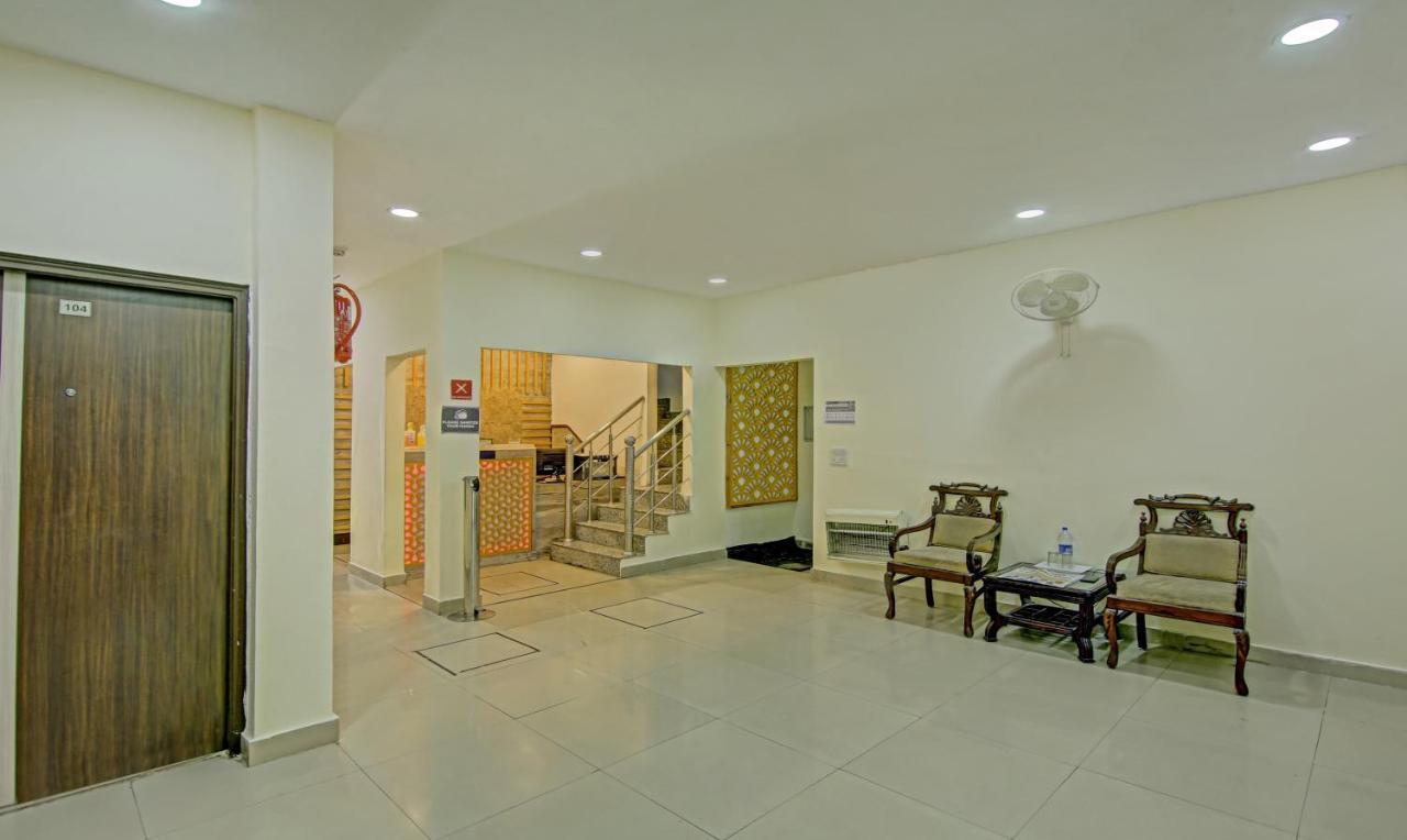 Treebo Trend Benz Hotel Chandigarh Exterior photo